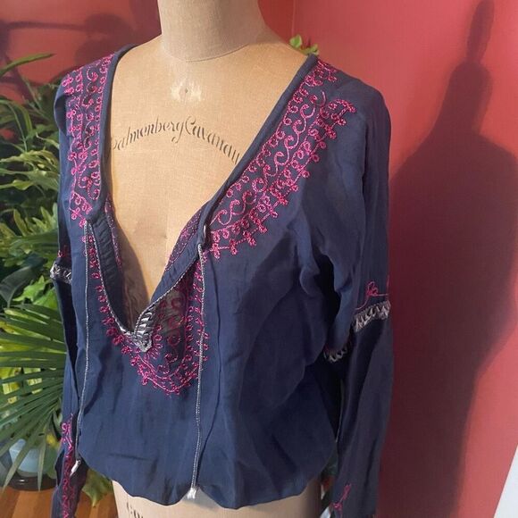 FREE PEOPLE | navy blue embroidered pull over v neck loose long sleeve linen ble - Picture 8 of 9